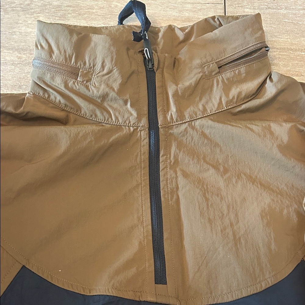 lululemon athletica Brown and Black Jacket - Picture 7 of 10